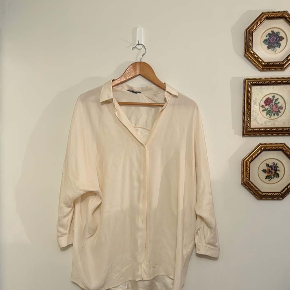 Vince. Silk Cream Button-Up Blouse